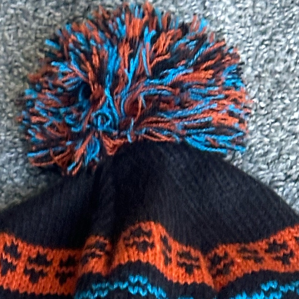 D&Y | Knit Hat in Orange and Blue | big kids/small adult | unisex | like new - Picture 8 of 17